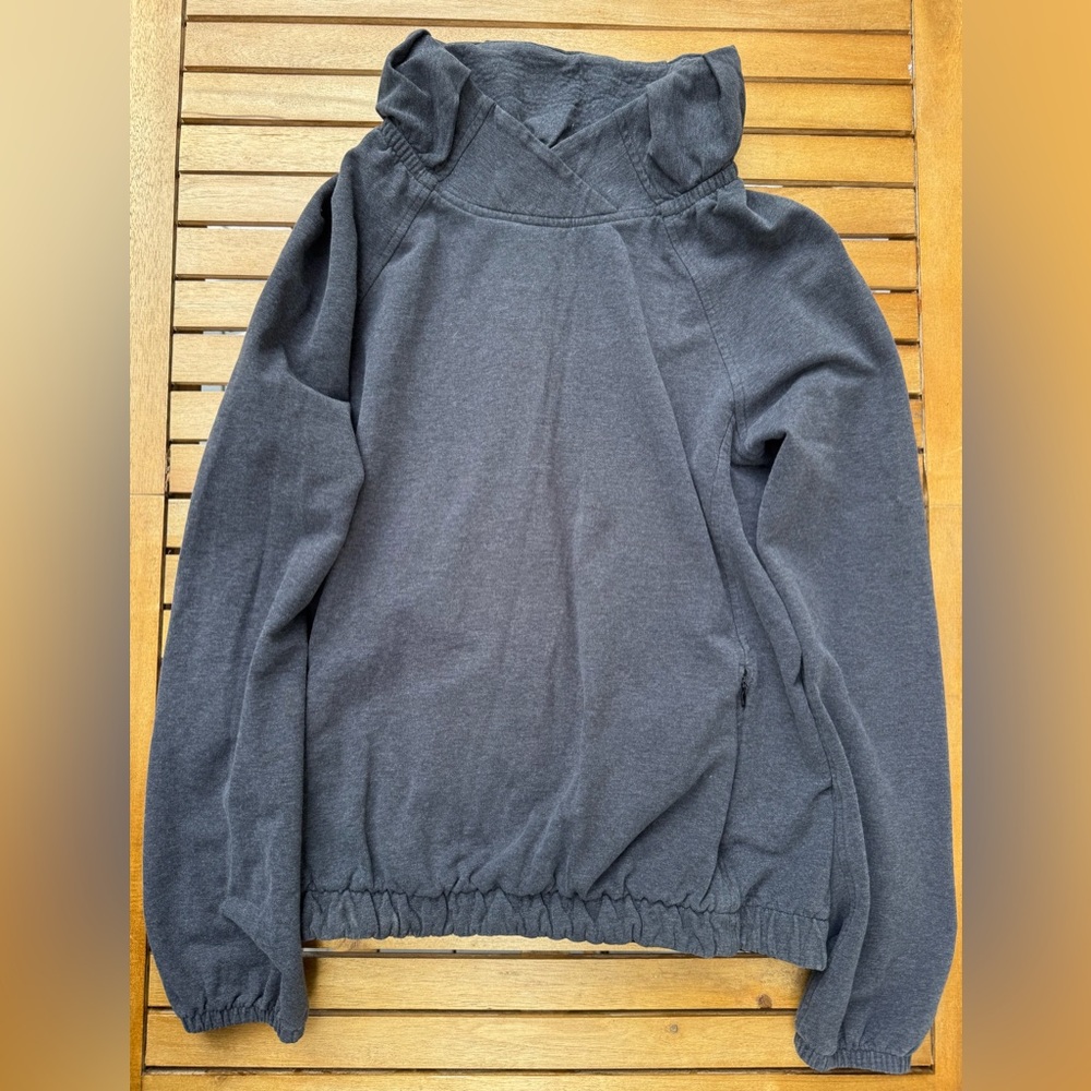 Lululemon Athletica Charcoal Gray Pullover Hoodie Size 4